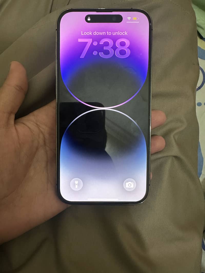 Apple iPhone 14 Pro 1