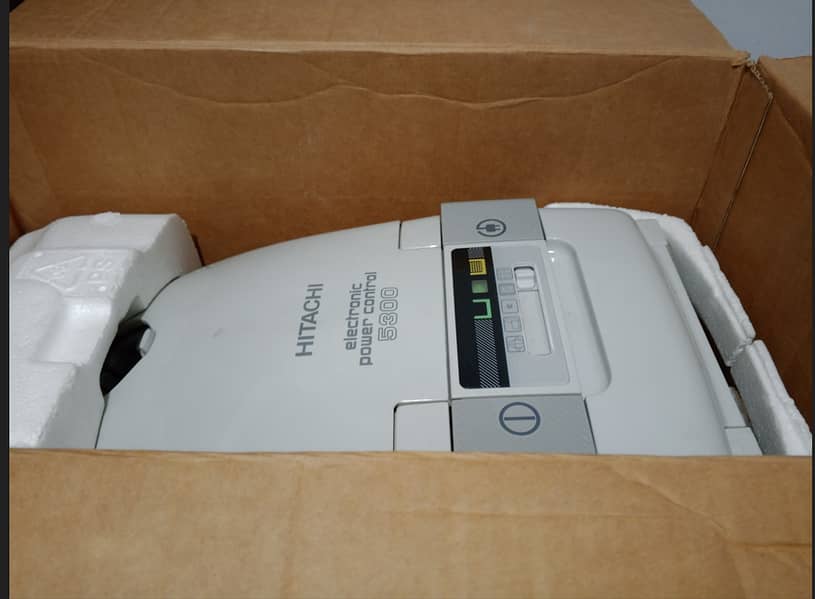 Original PPacking PPerfect Condition Vacuum Cleaner 4