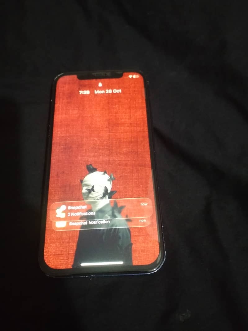 Apple iPhone 12 4