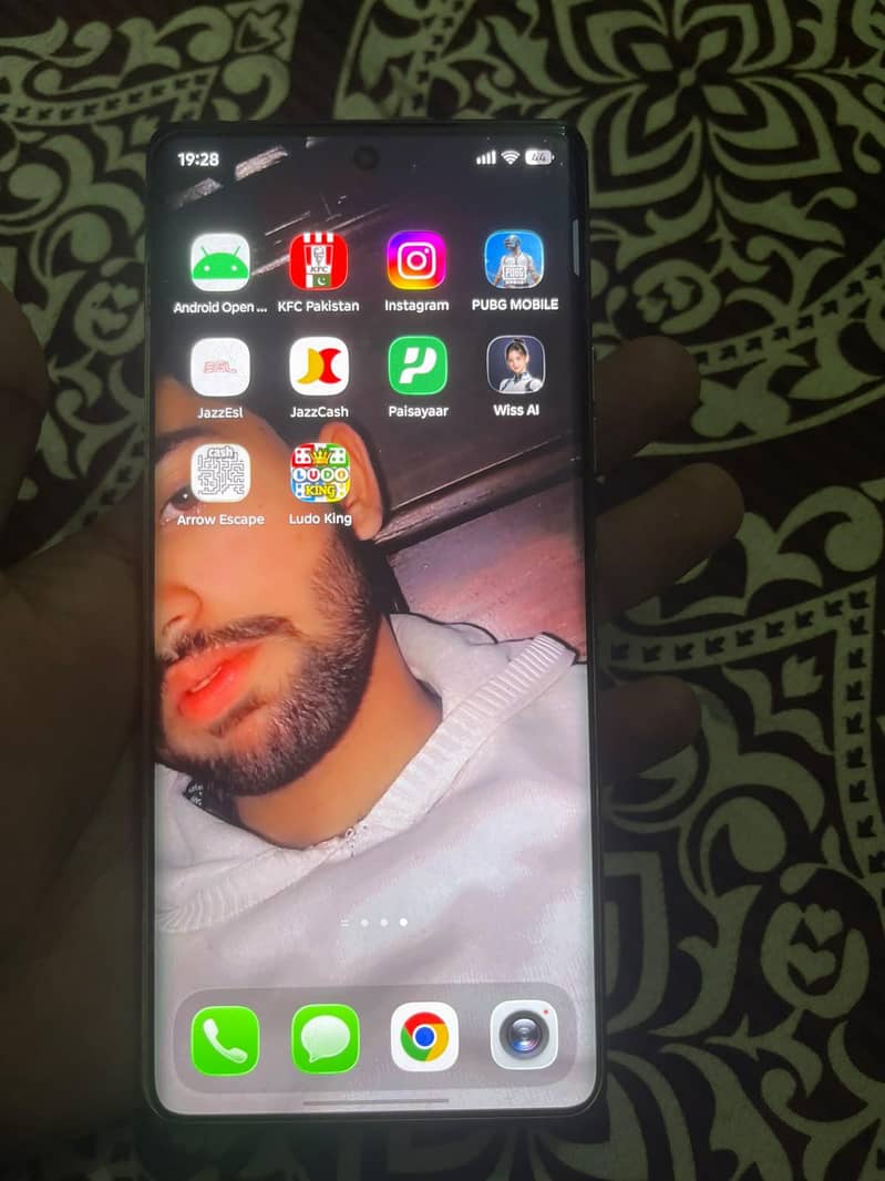 Tecno CAMON 40 Pro 0