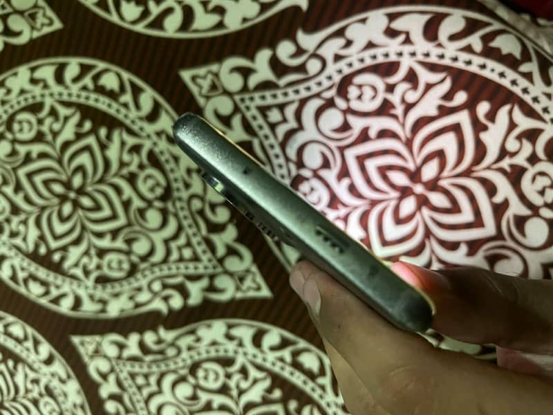 Tecno CAMON 40 Pro 1