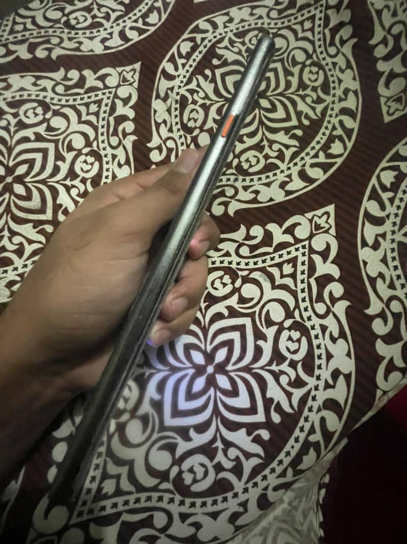 Tecno CAMON 40 Pro 3