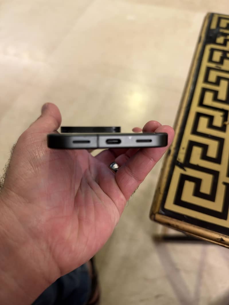 Google Pixel 10 6