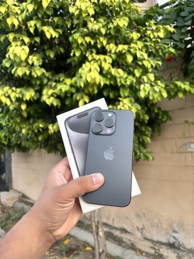 iPhone 15 Pro Jv with box