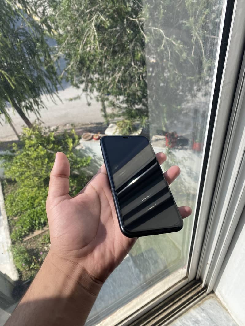 Apple iPhone XR 2