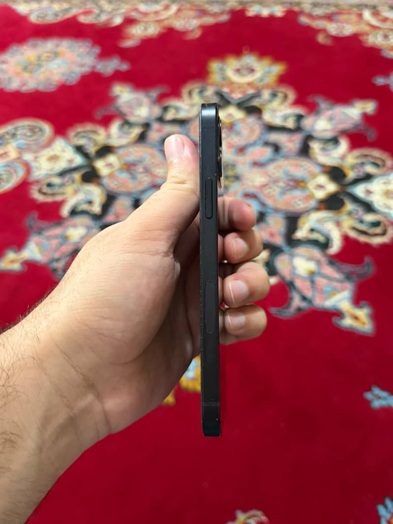 Apple iPhone 12 mini 7
