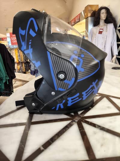 vector helmet