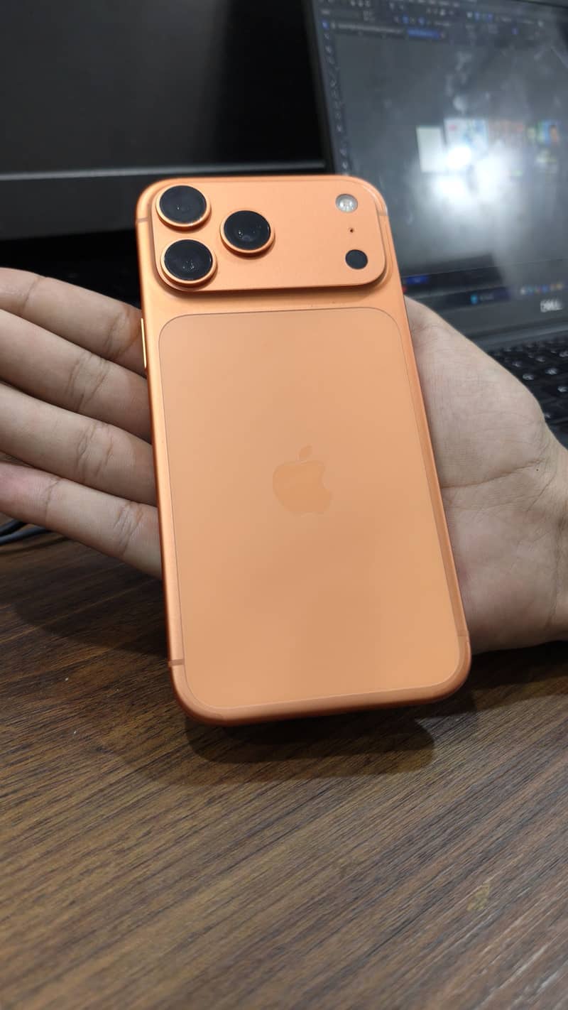Apple iPhone 17 Pro Max 1