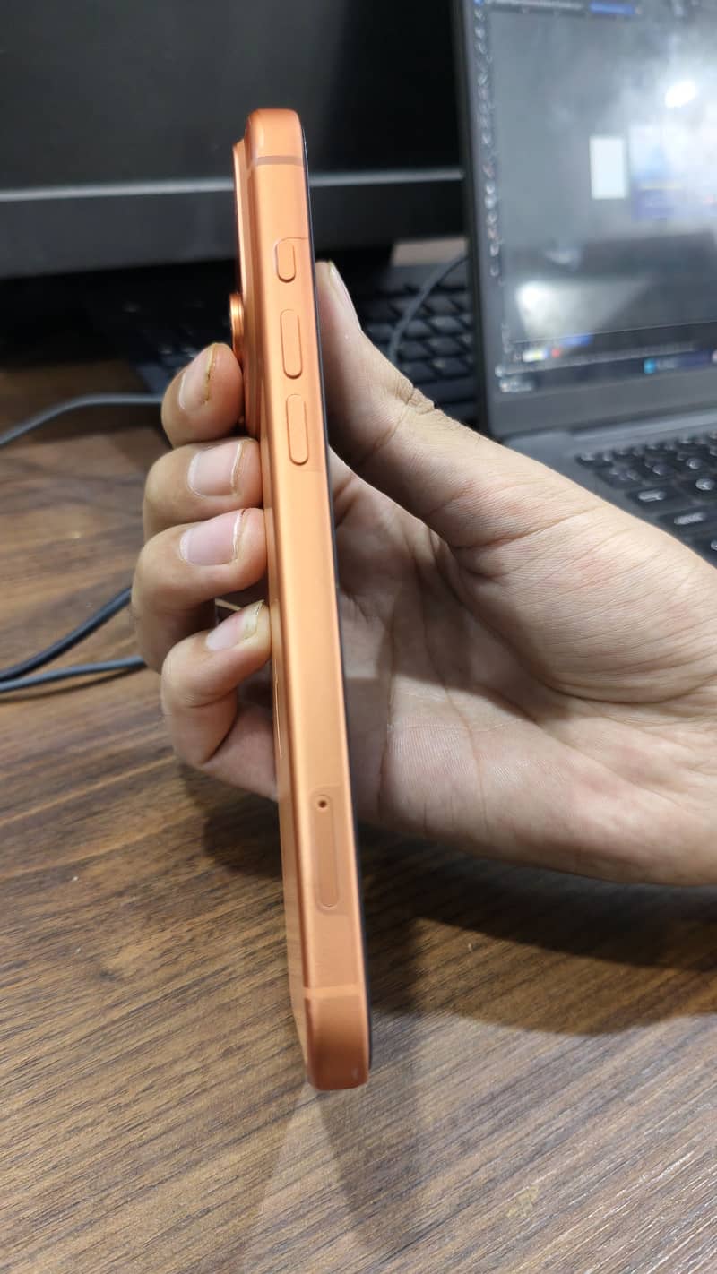 Apple iPhone 17 Pro Max 5