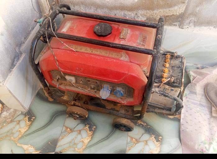 one lenon generator gas and patrol - Generators - 1120907142