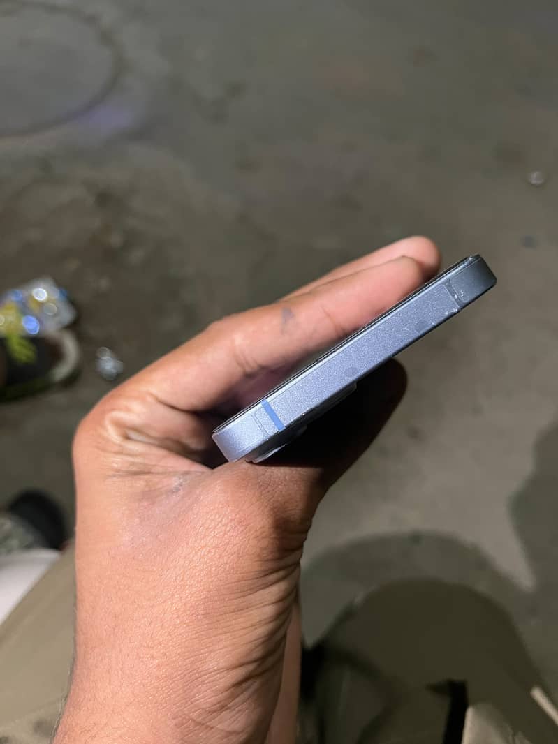 Apple iPhone 14 5