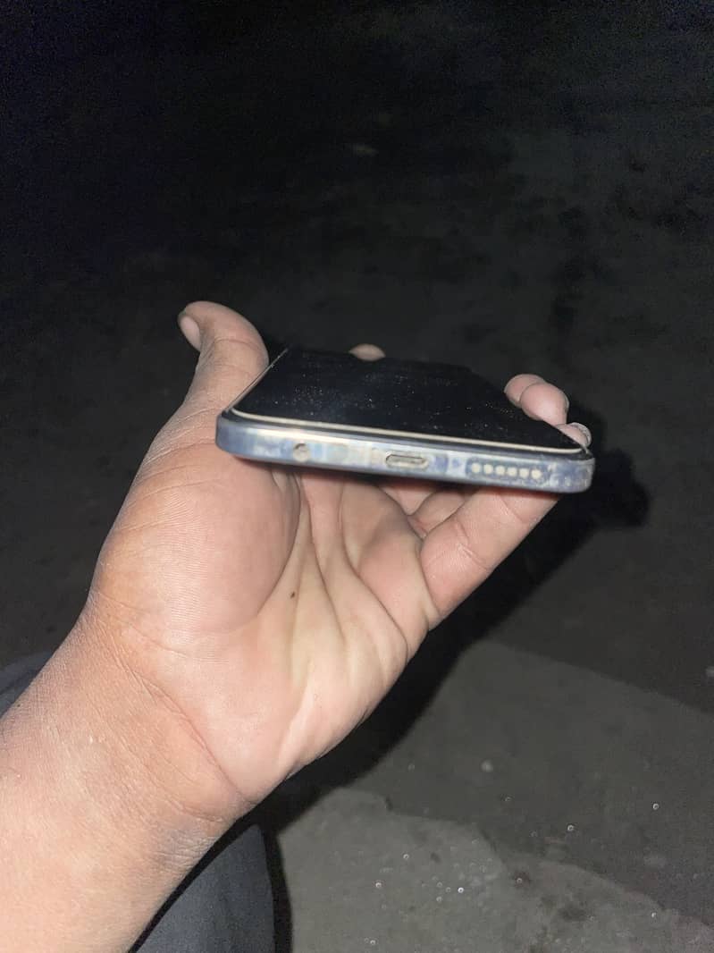 Tecno CAMON 20 Pro 1