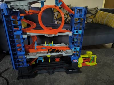 Hot wheels track