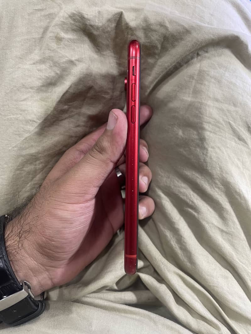 Apple iPhone XR 3