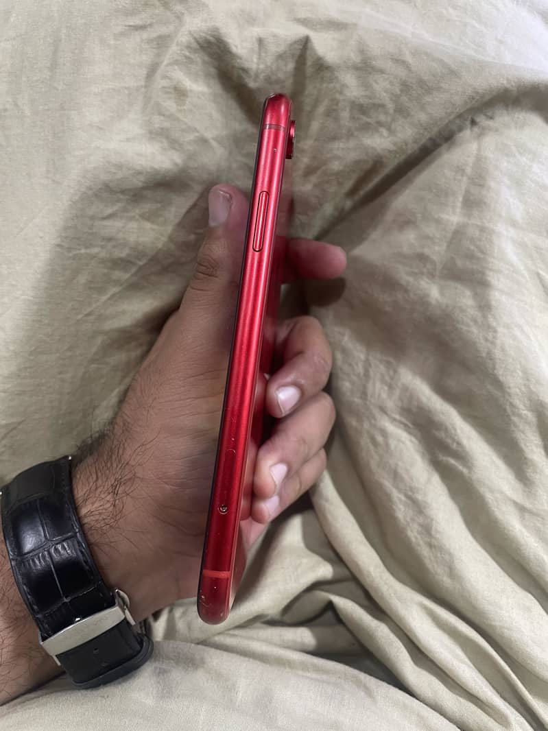 Apple iPhone XR 6