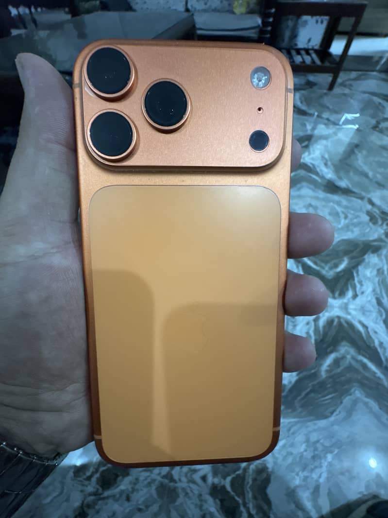 Apple iPhone 17 Pro Max 0