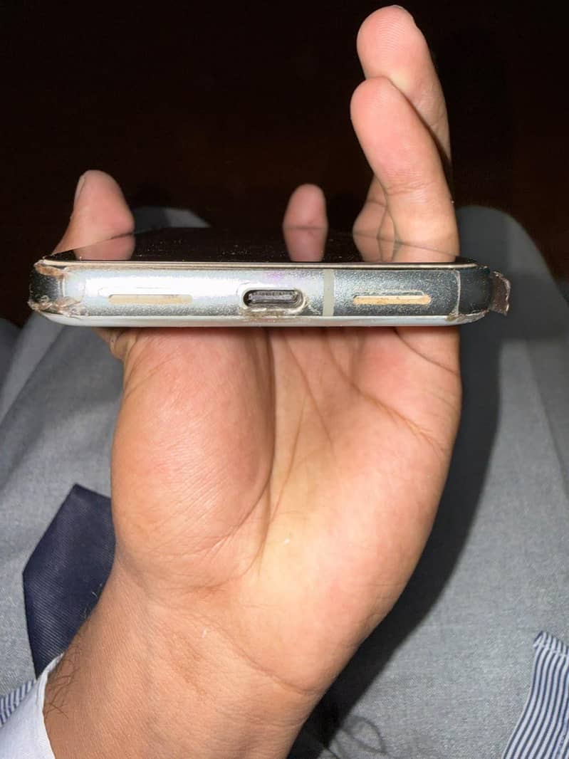 Google Pixel 8 2