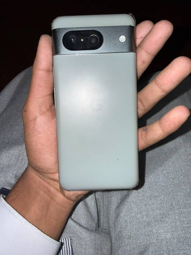 Google Pixel 8 3