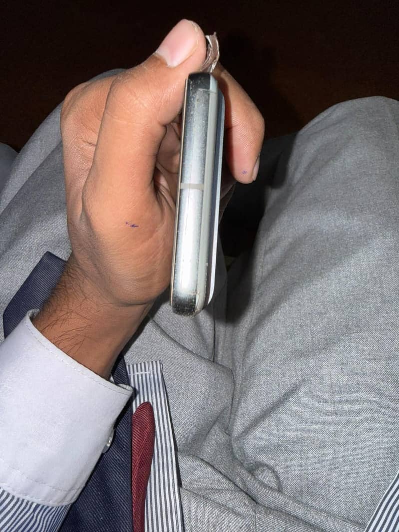 Google Pixel 8 5