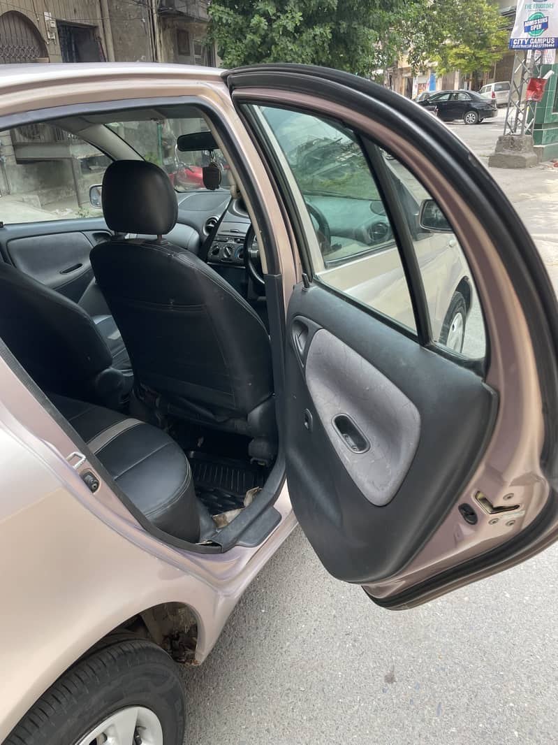 Toyota Vitz 10