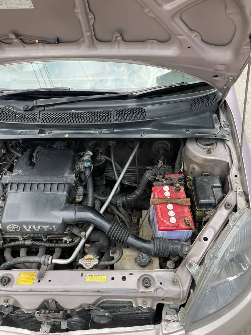 Toyota Vitz 14