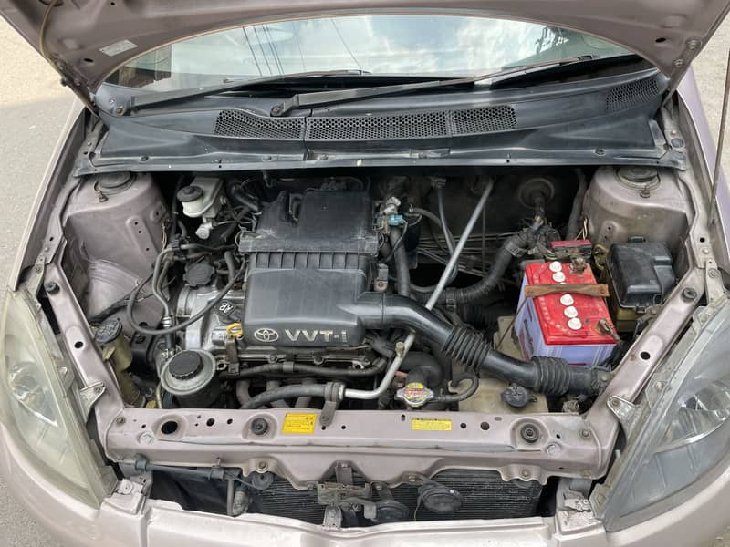 Toyota Vitz 15