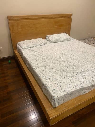 double bed with side tables