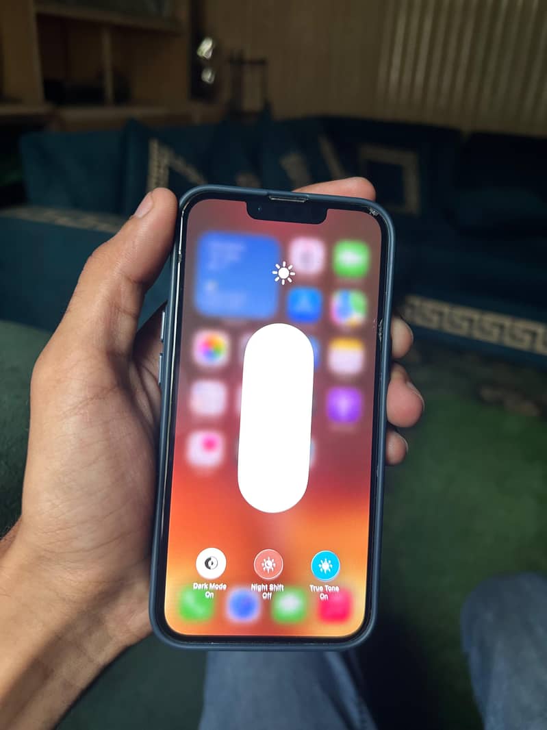 Apple iPhone 14 2