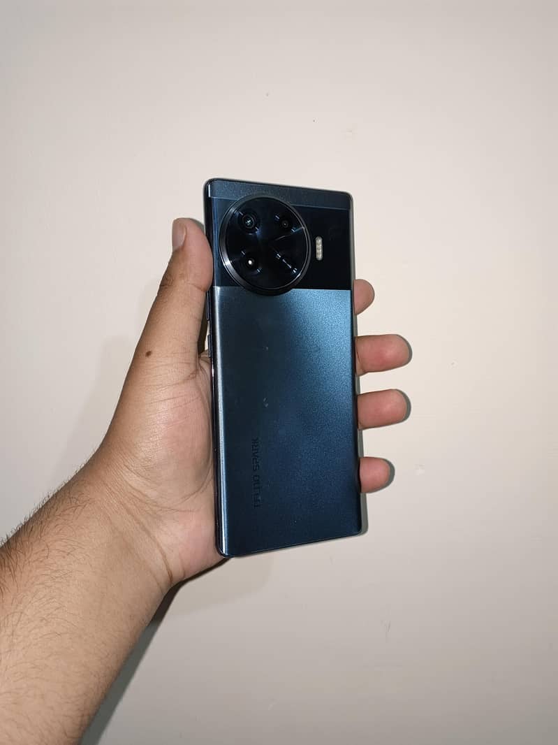 Tecno Spark 20 Pro Plus 0