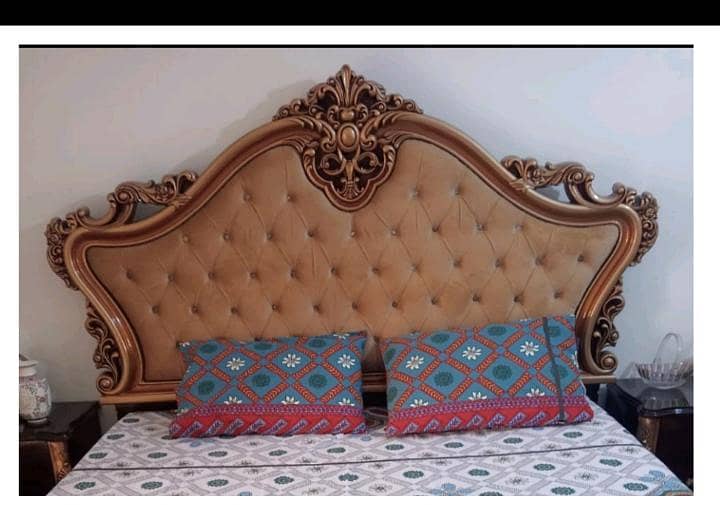 king size bed with dressing table 4