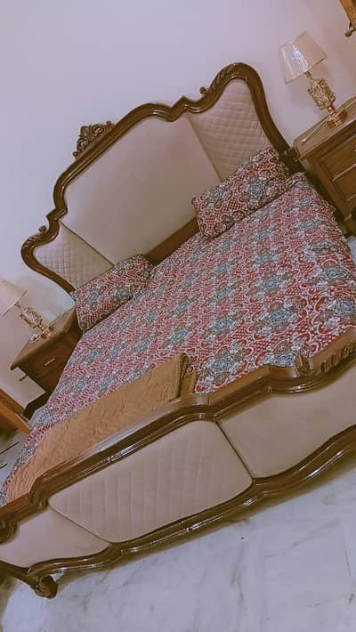 bed set with side table and dressing
