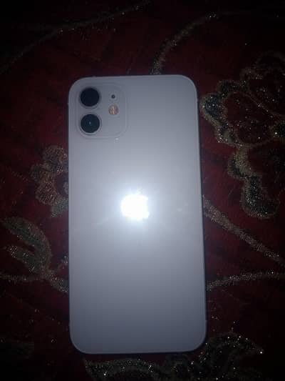 Apple iPhone 12