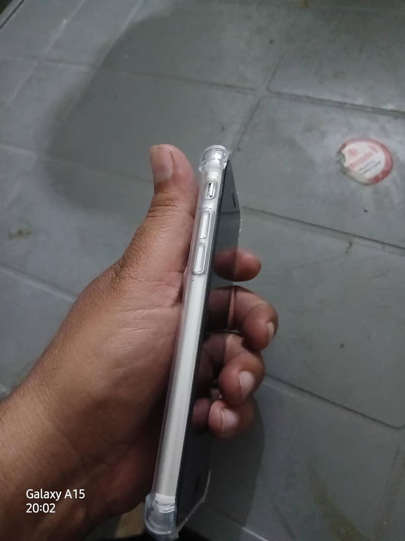 Apple iPhone SE20 2