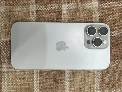 Apple iPhone 16 Pro Max