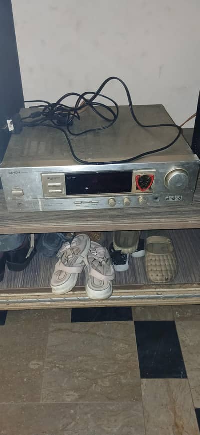 denon amplifier 4 channer with 12inch basser and speaker system