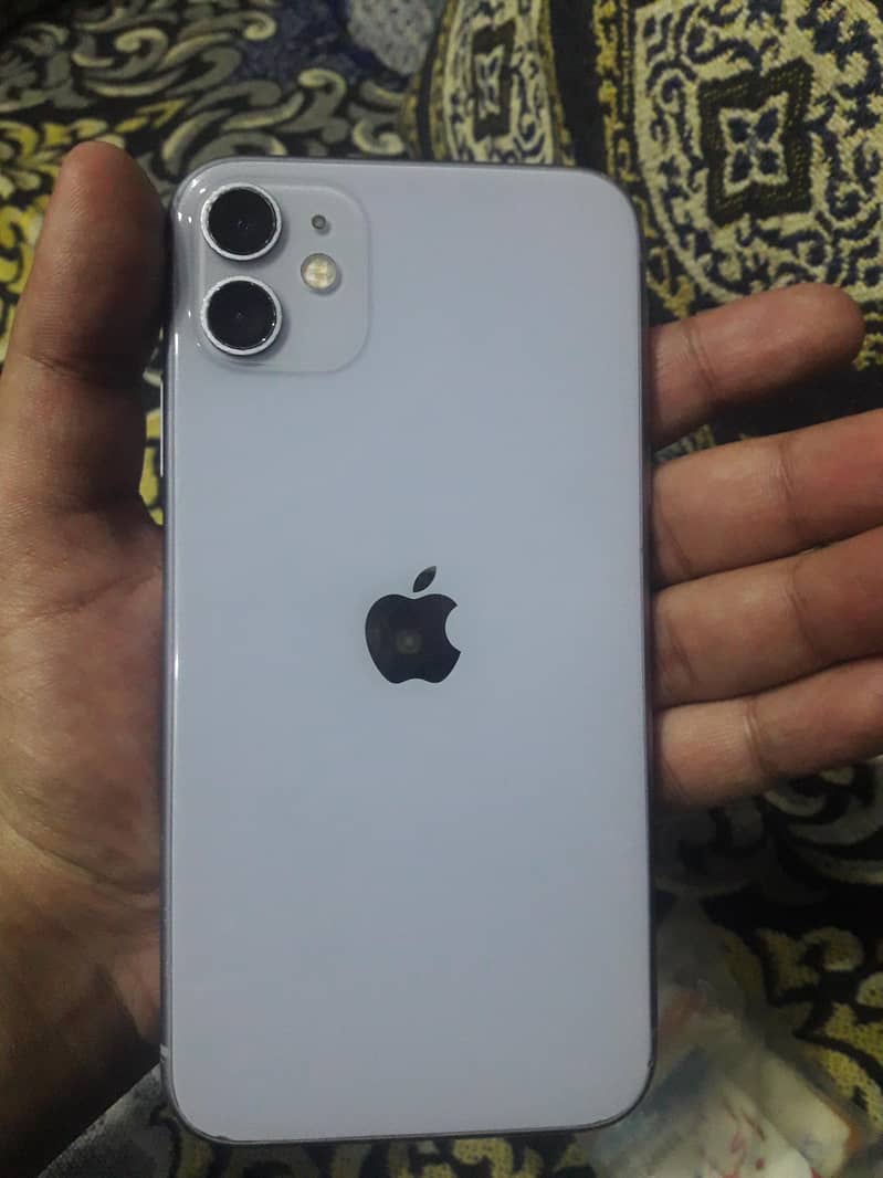 Apple iPhone 11 0