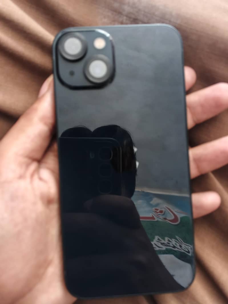 Apple iPhone 13 0