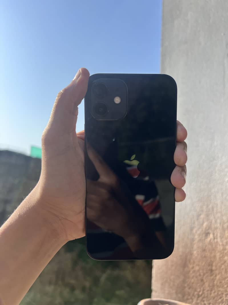 Apple iPhone 12 6