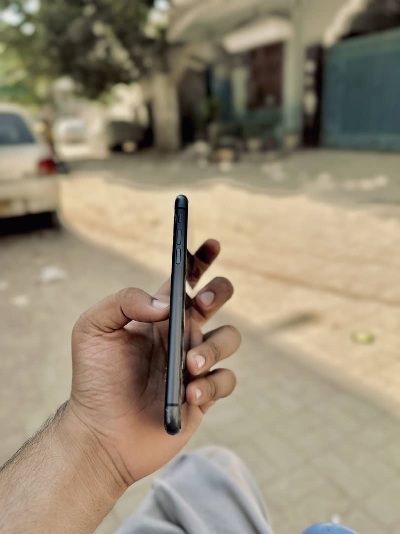 Apple iPhone 11 1
