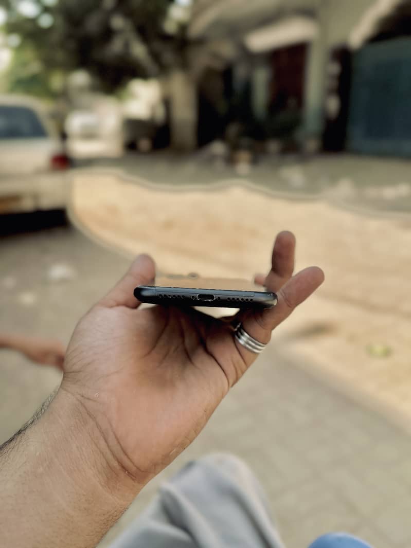 Apple iPhone 11 2