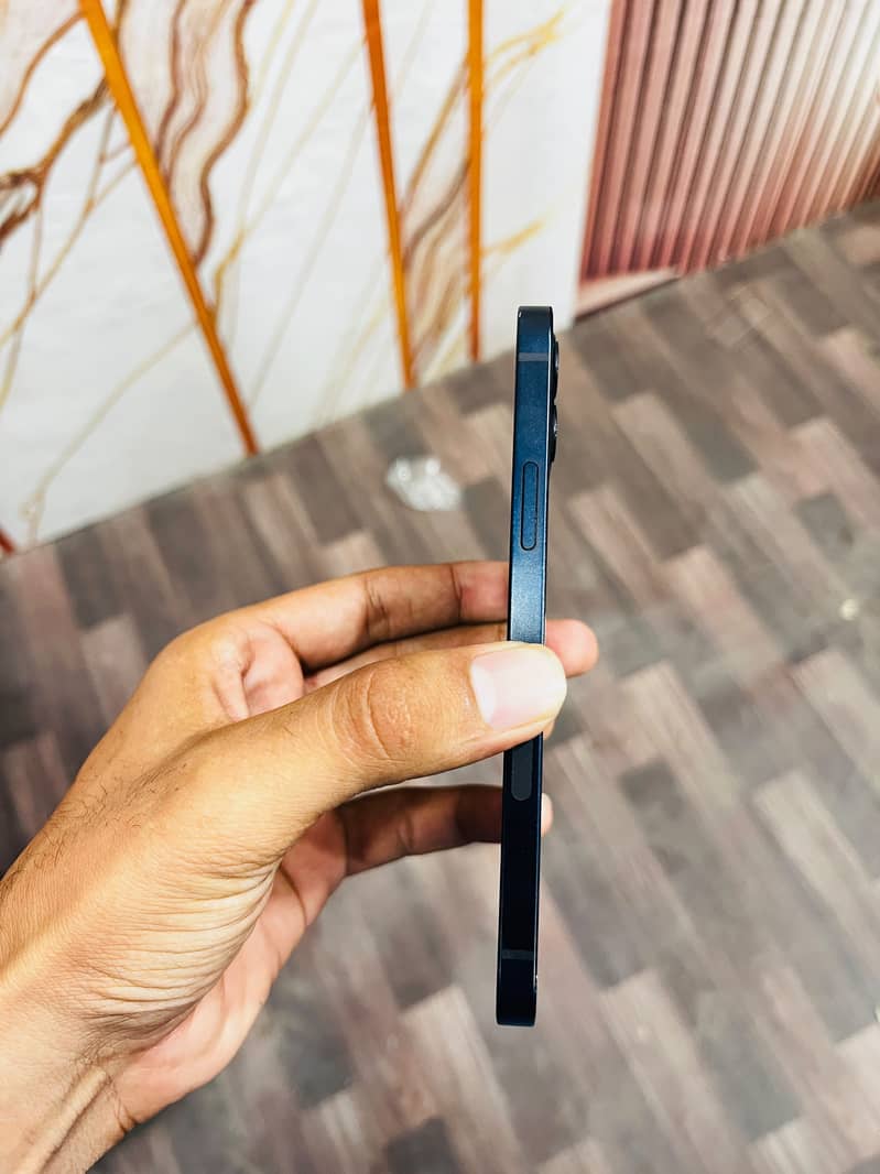 Apple iPhone 12 jv 6