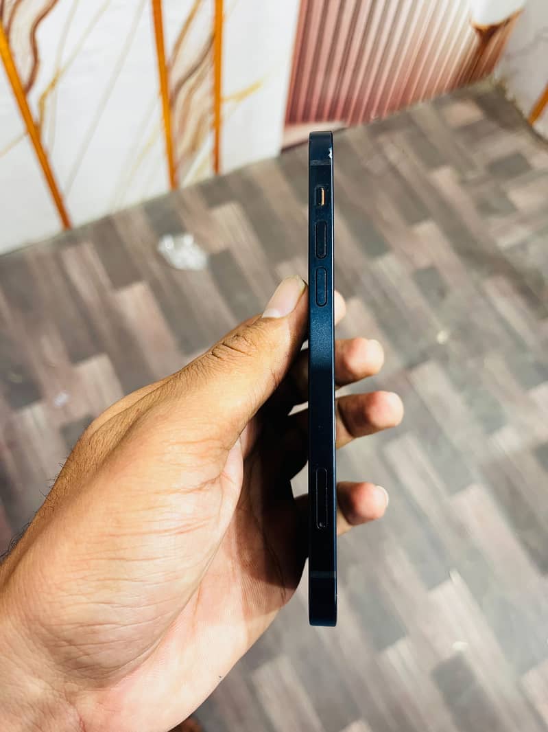 Apple iPhone 12 jv 7