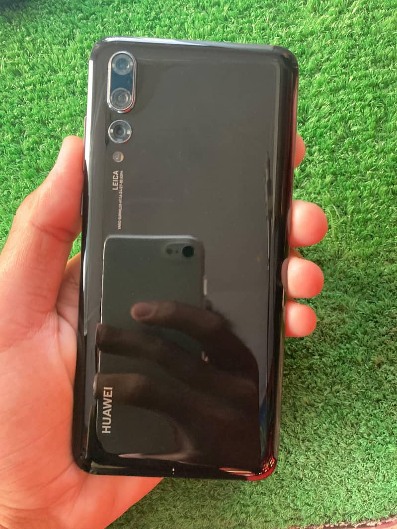 Huawei P20 Pro 0