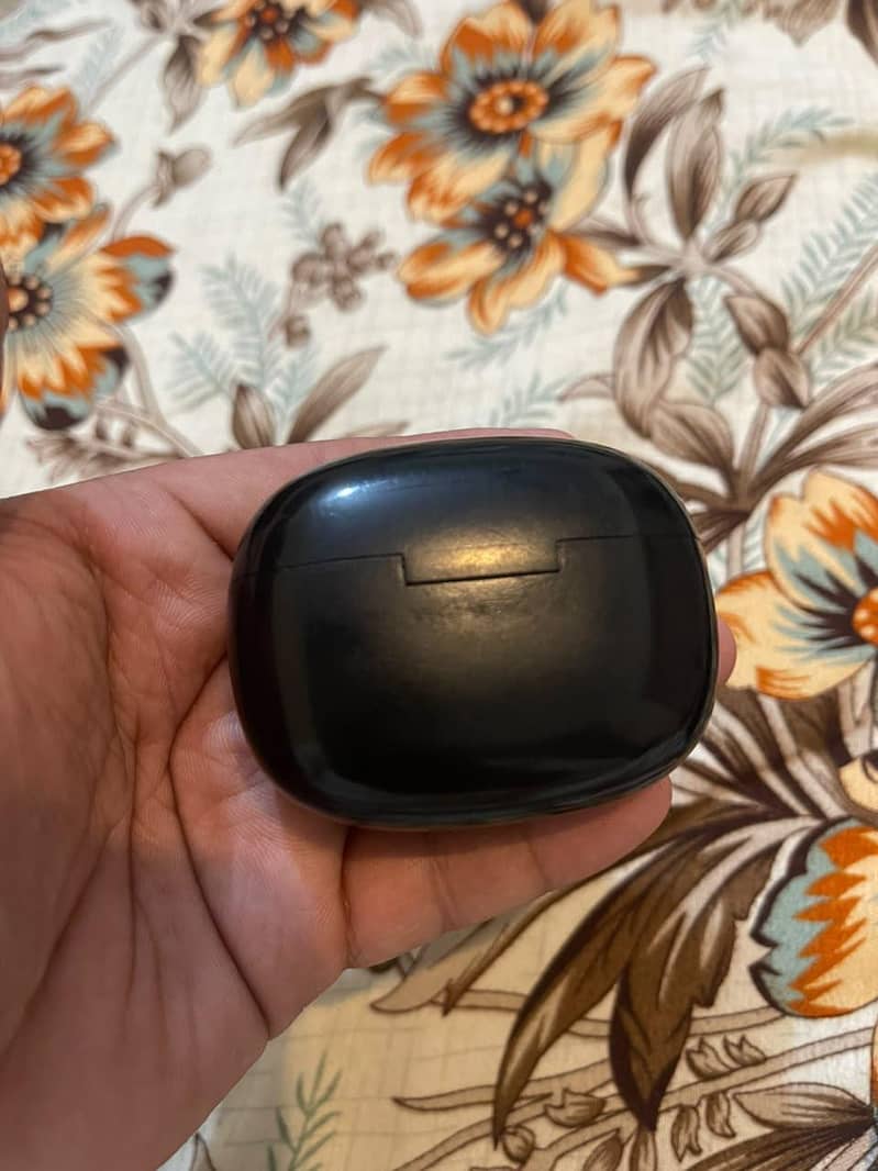 Dany earpods 10/10 condition digital display - Earphones - 1120907683