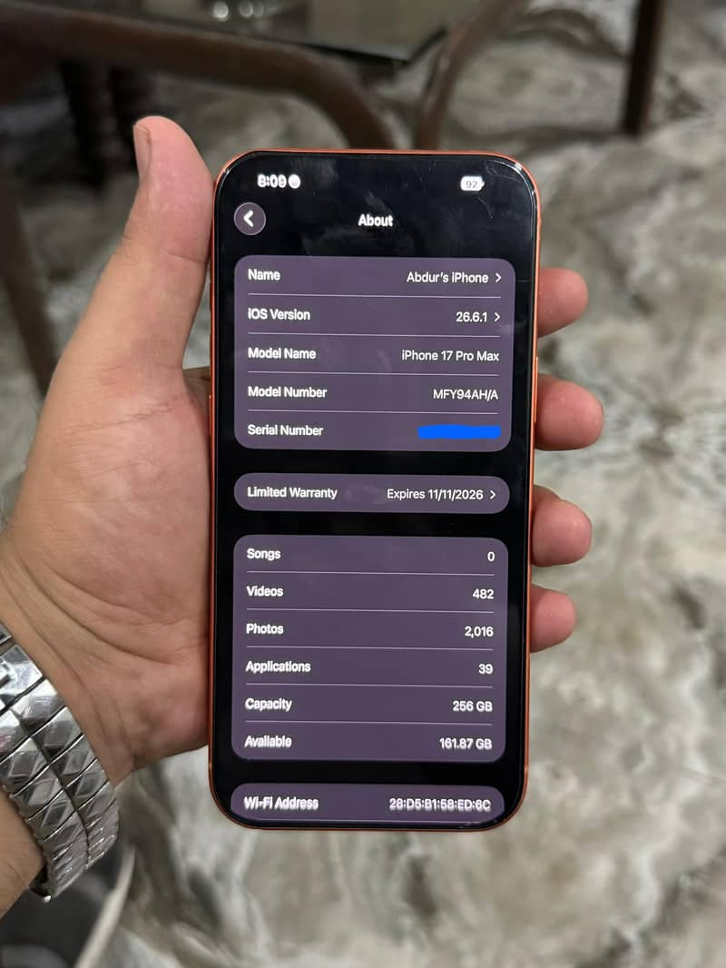 Apple iPhone 17 Pro Max 4
