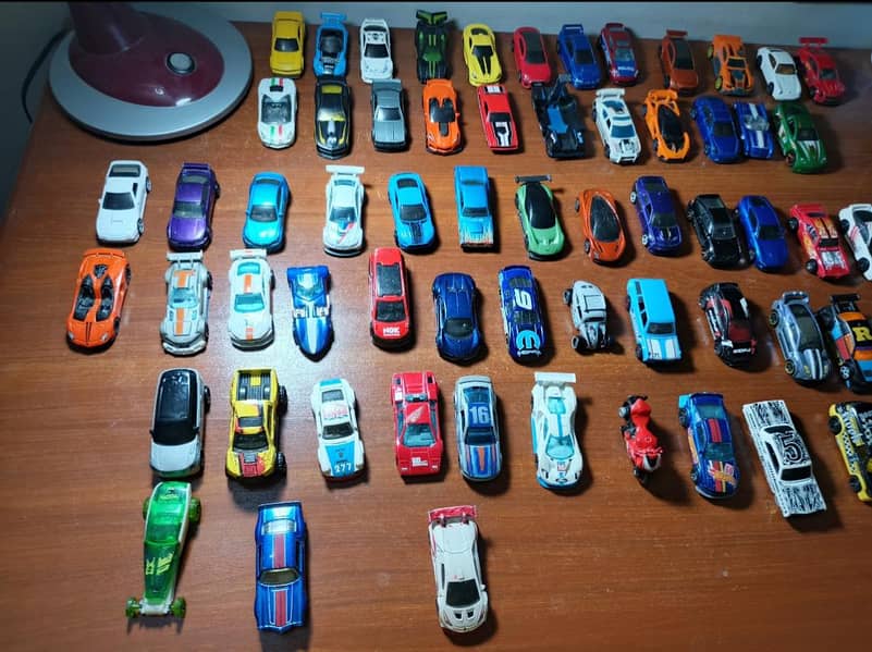 Excellent Condition Hot wheels *2k PER CAR* - Toys - 1120907764
