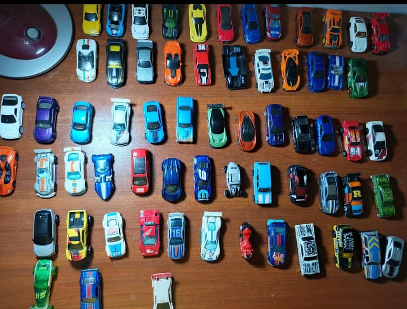 Excellent Condition Hot wheels *2k PER CAR* - Toys - 1120907764