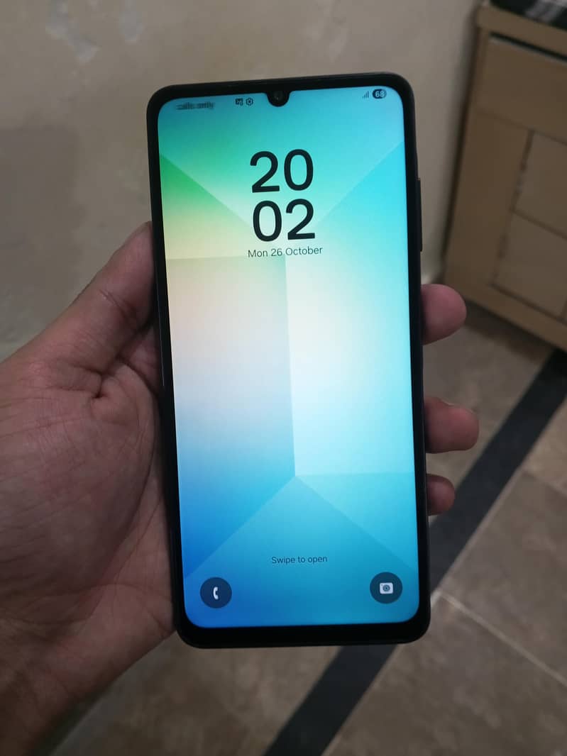Samsung Mobile A06 1