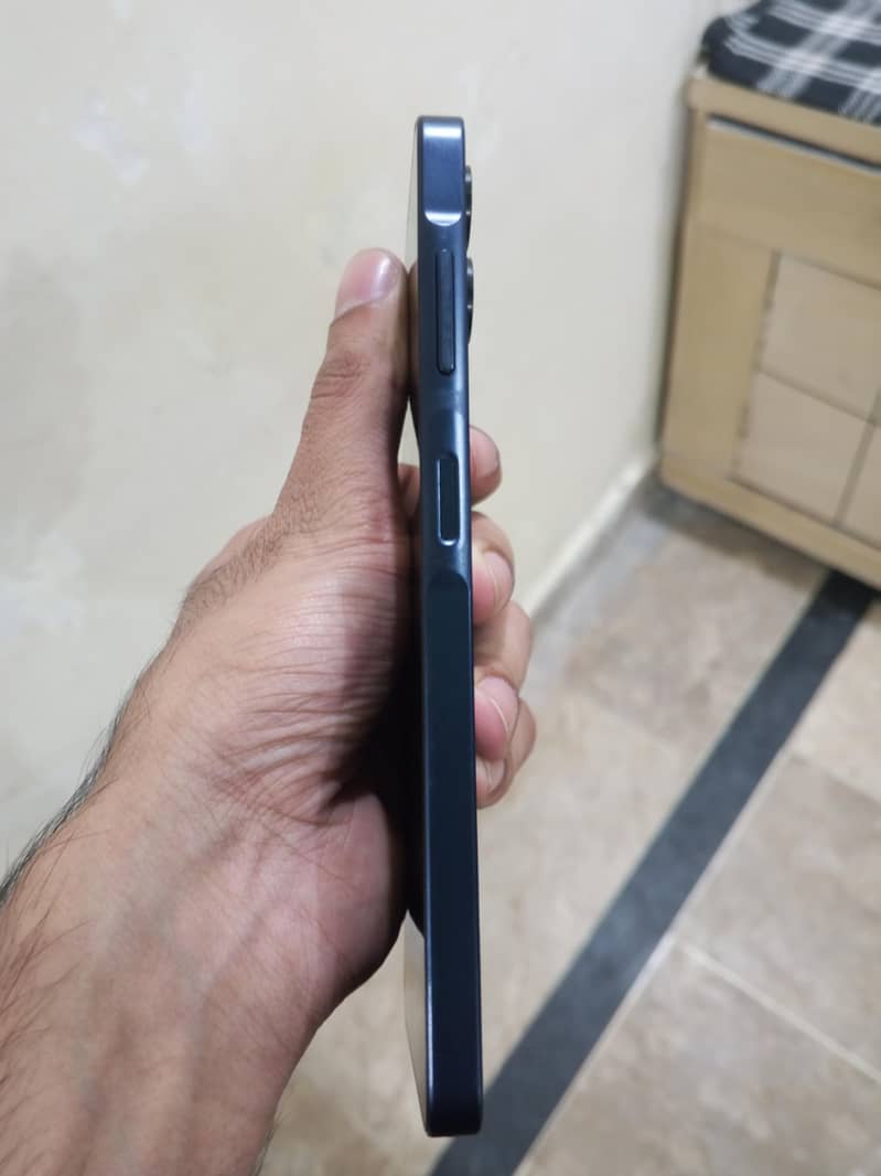 Samsung Mobile A06 3