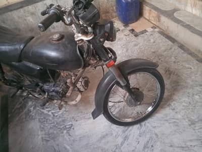 CD 70 03006692077 call num& w. ap